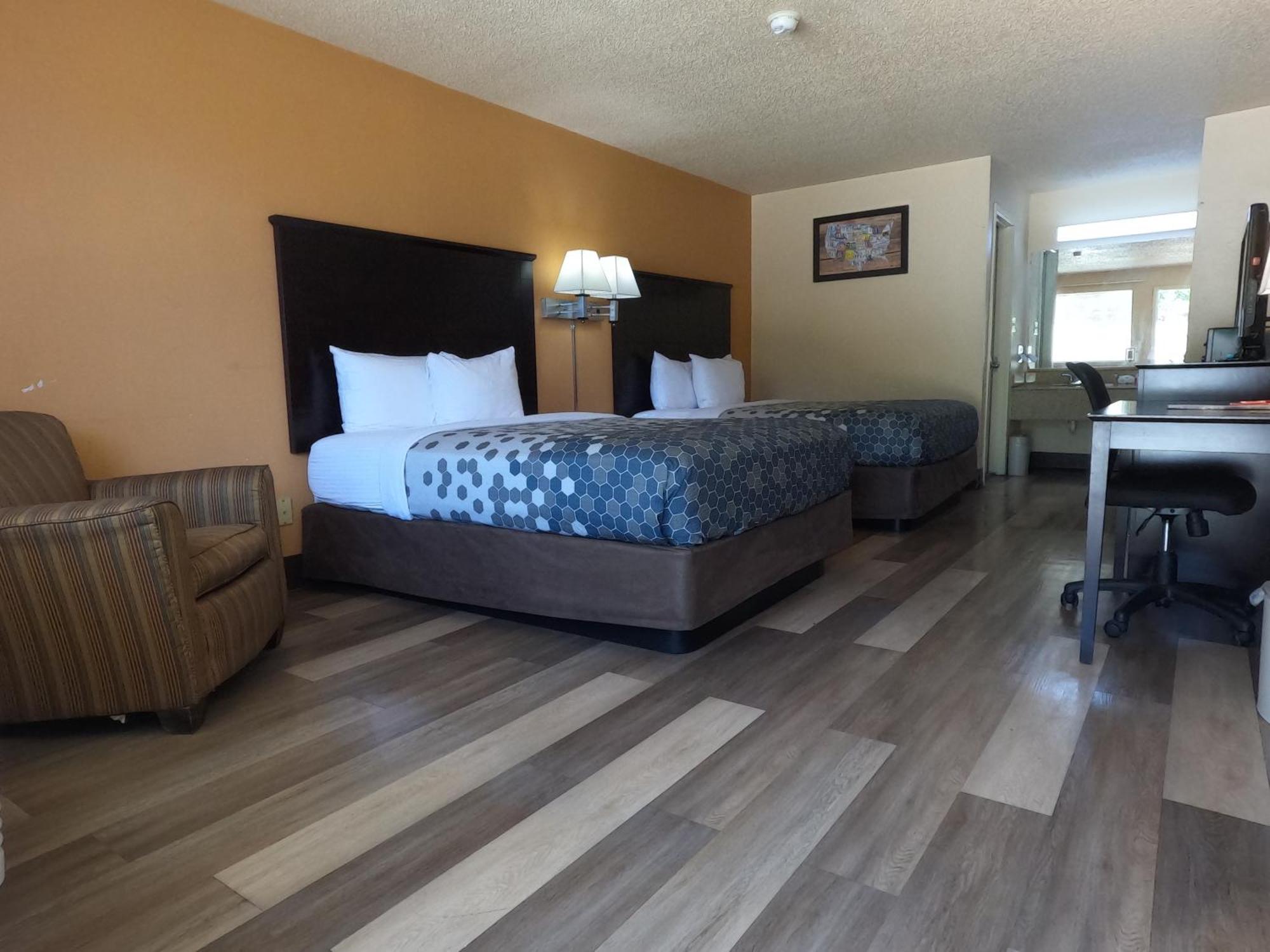 Econo Lodge Inn & Suites Downtown Northeast Near Ft Sam Houston, At&T Сан Антонио Екстериор снимка